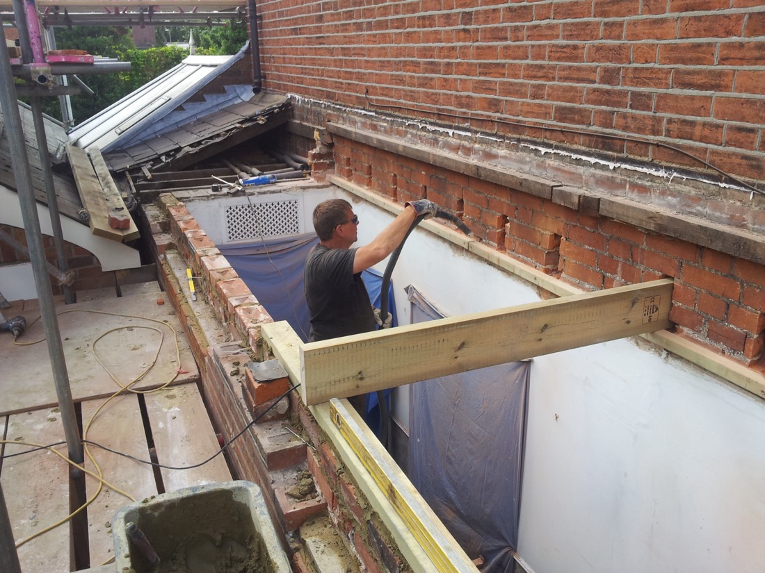 Working Tidy On Roof Structure.jpg