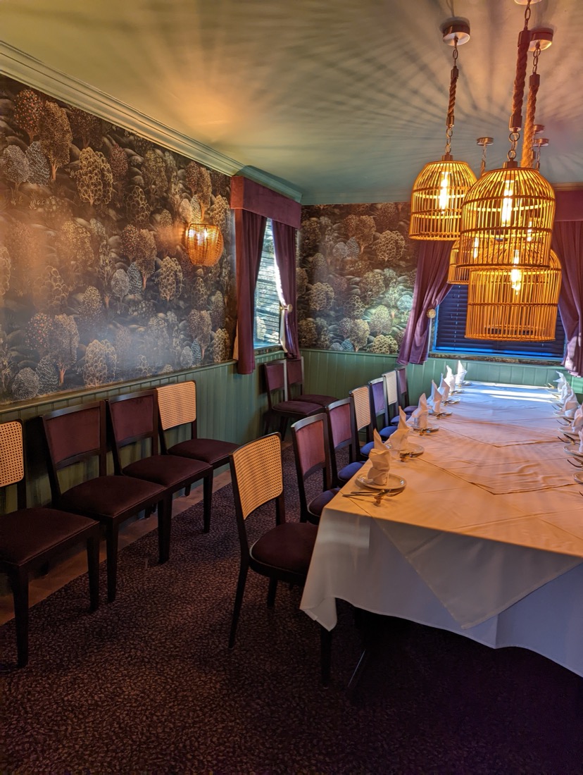 Naka Thai Dining Area 3.jpg